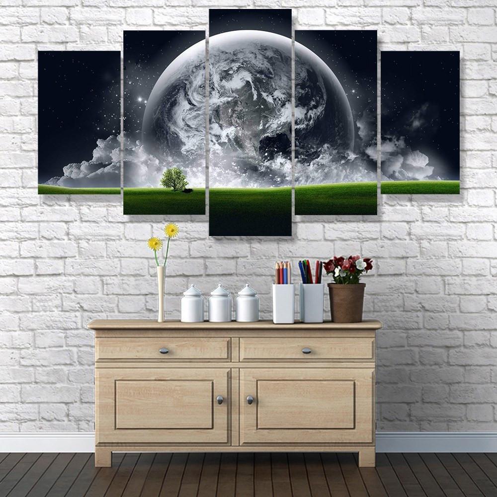 Fantasy Earth 5 Piece Canvas Small / No Frame Wall